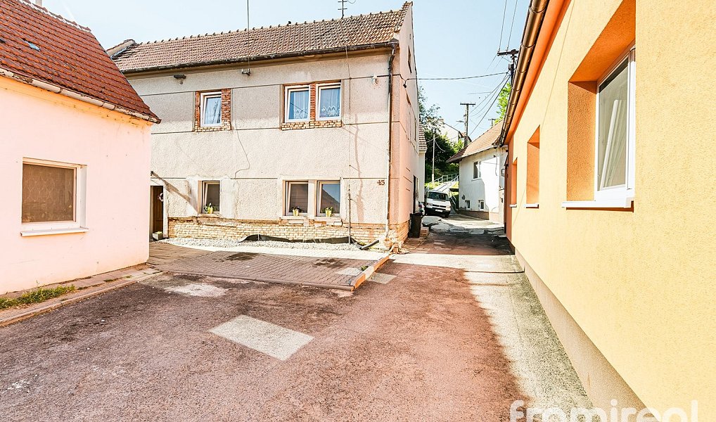 Prodej domu 243 m² s pozemkem 237 m², Bučovice – náhled fotky 2