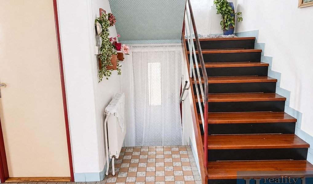 Prodej domu 213 m² s pozemkem 736 m², Pelhřimov – náhled fotky 9