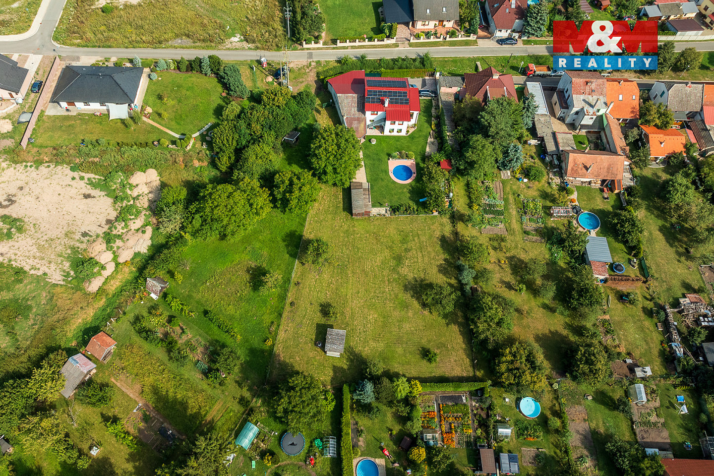 Prodej stavebního pozemku 1 676 m² – pohled 4