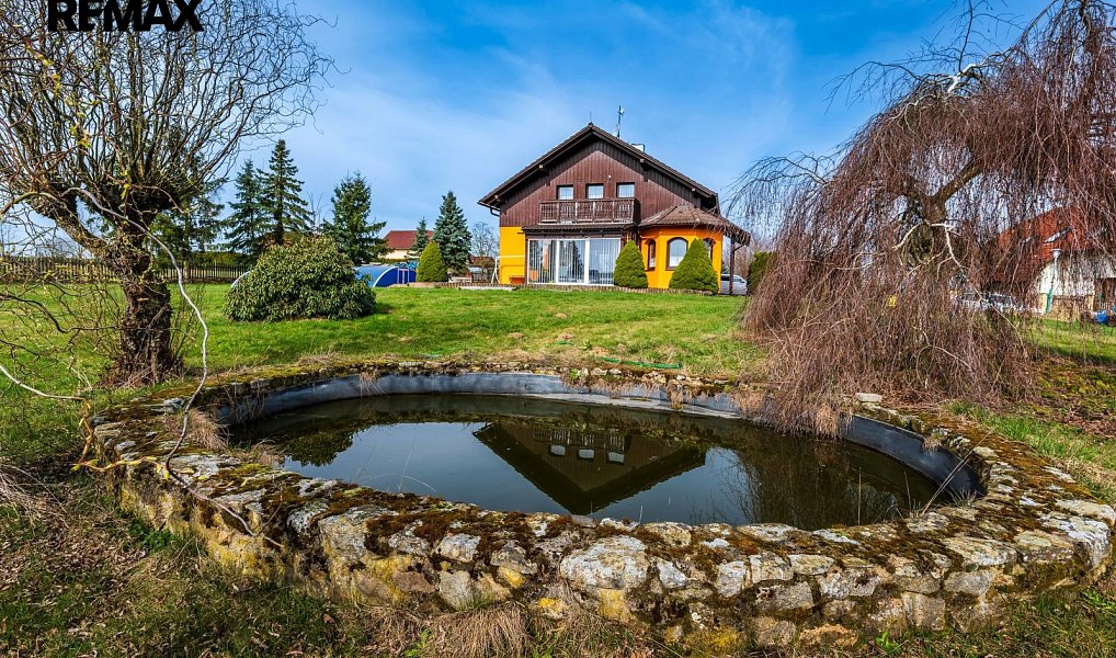 Prodej domu 320 m² s pozemkem 3 335 m², Deštná – náhled fotky 2