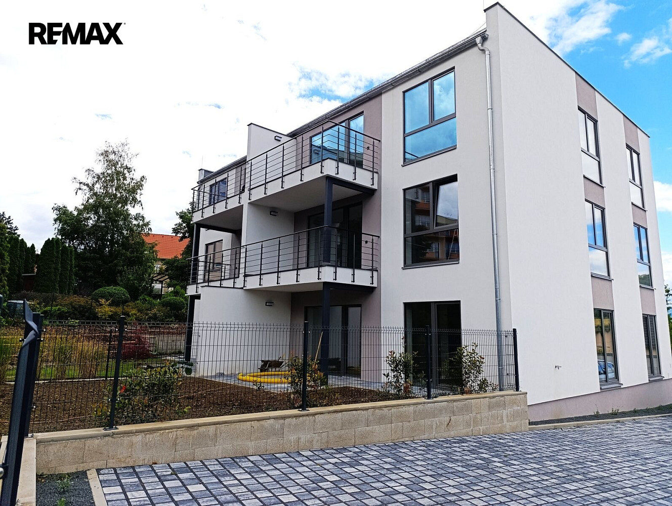 Pronájem bytu 3+kk 72 m²