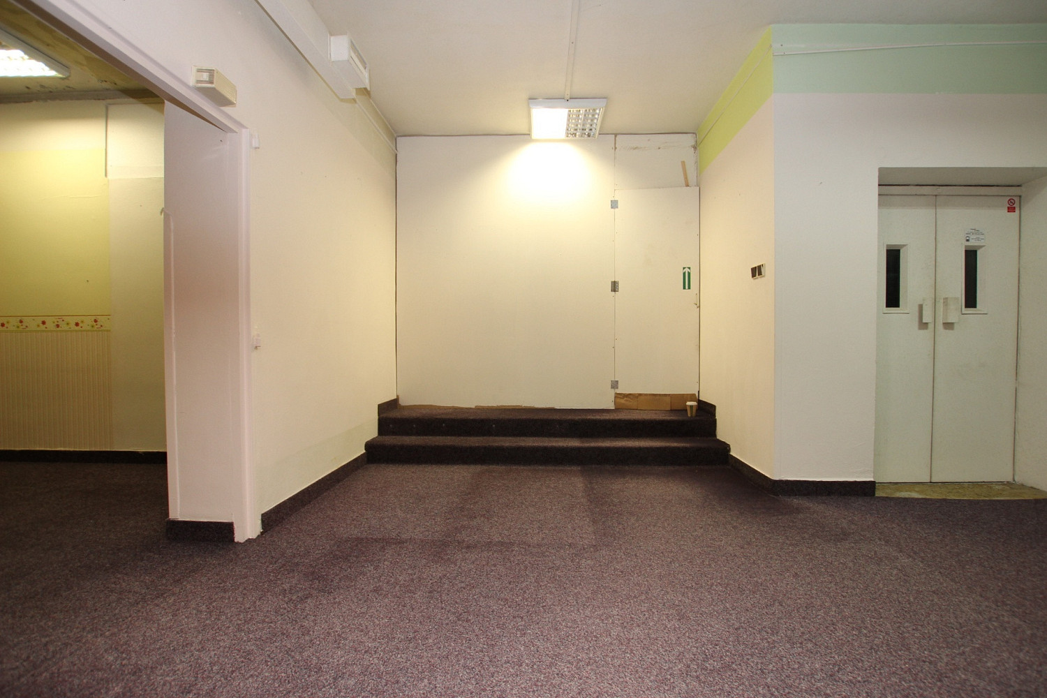 Pronájem skladovacích prostor 100 m² – fotografie 2