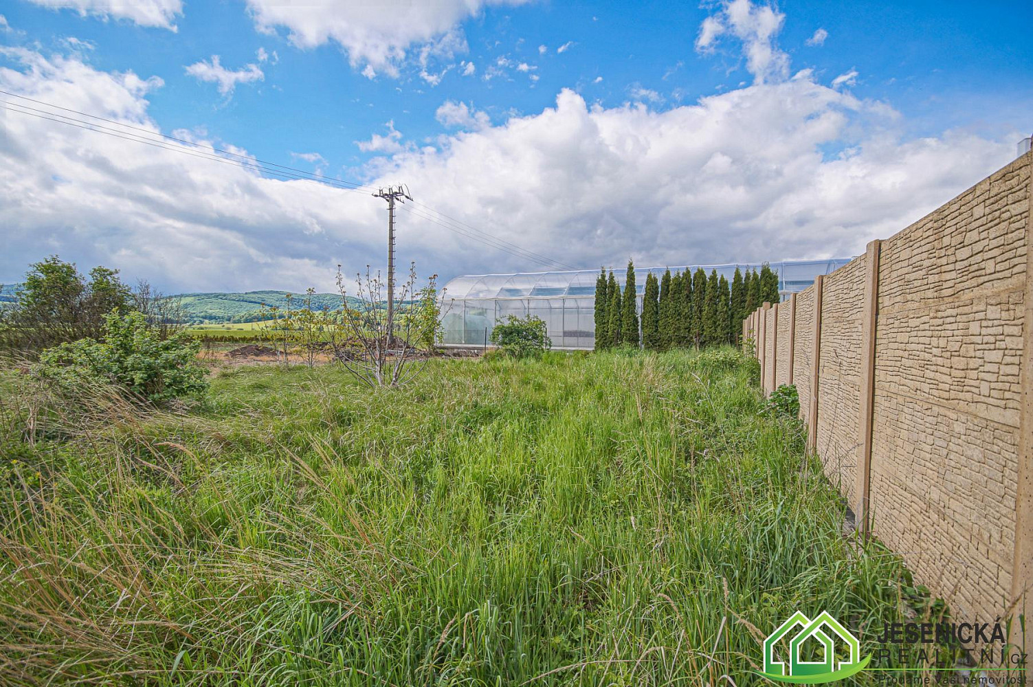 Prodej stavebního pozemku 748 m² – fotografie 5