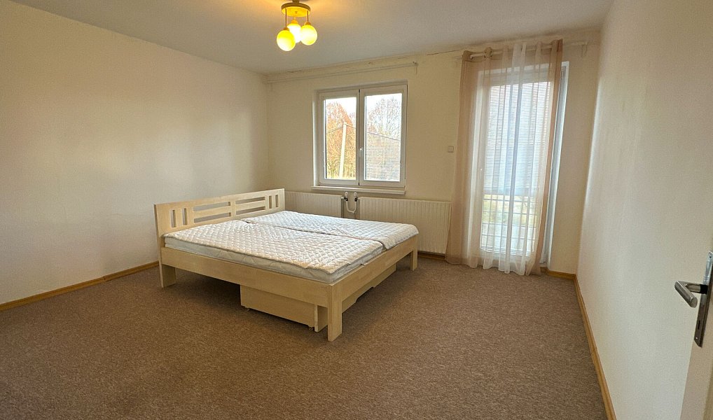 Prodej domu 350 m² s pozemkem 130 m², Halže – náhled fotky 23