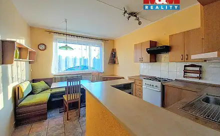 Pronájem bytu 1+1 41 m², Slovenská, Sokolov