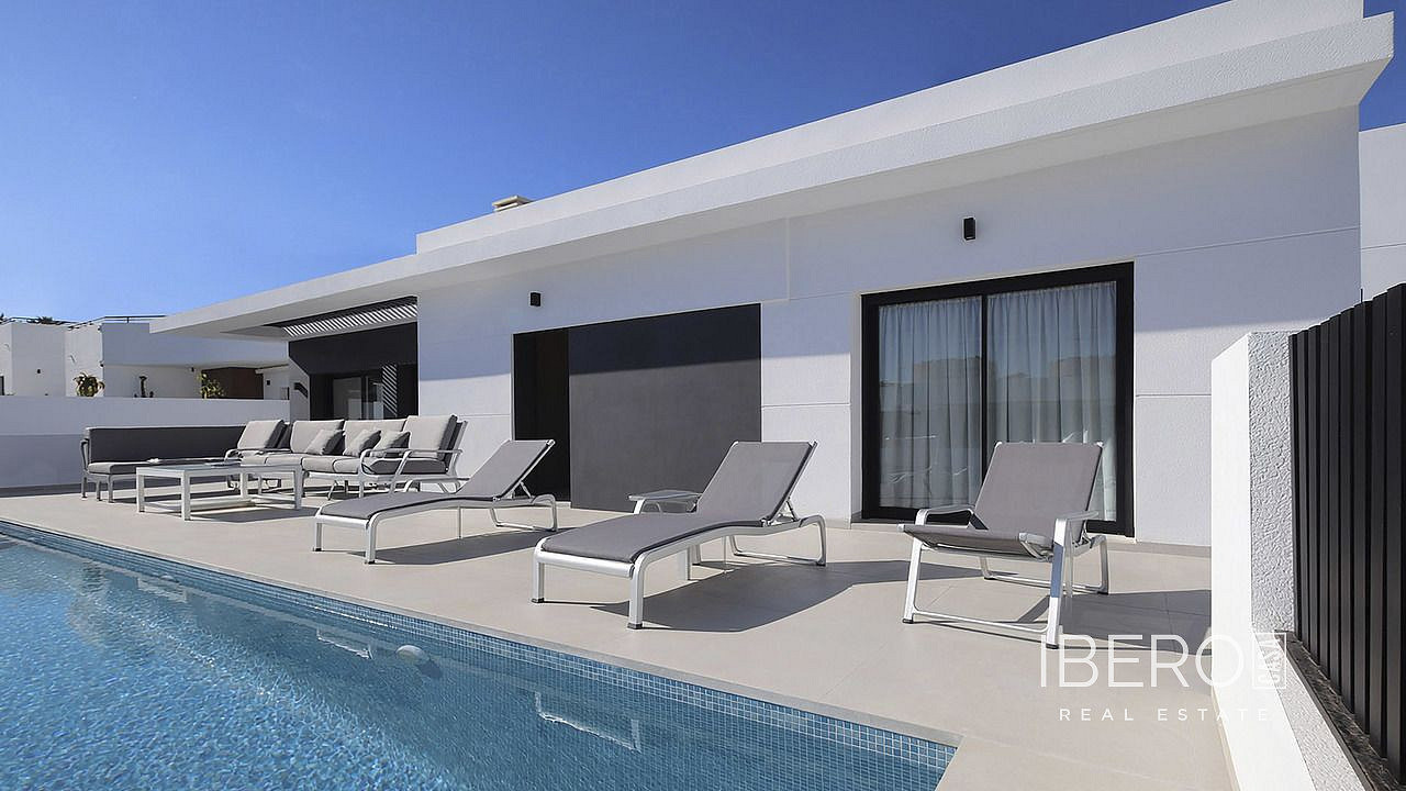 Prodej domu 265 m² s pozemkem 300 m²