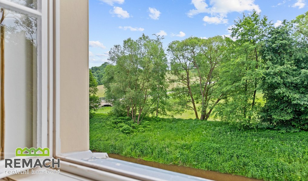 Prodej bytu 2+1 70 m², Kuks – náhled fotky 22
