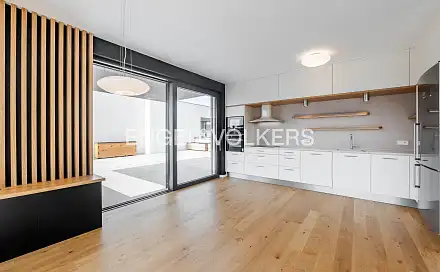 Pronájem bytu 3+kk 93 m²
