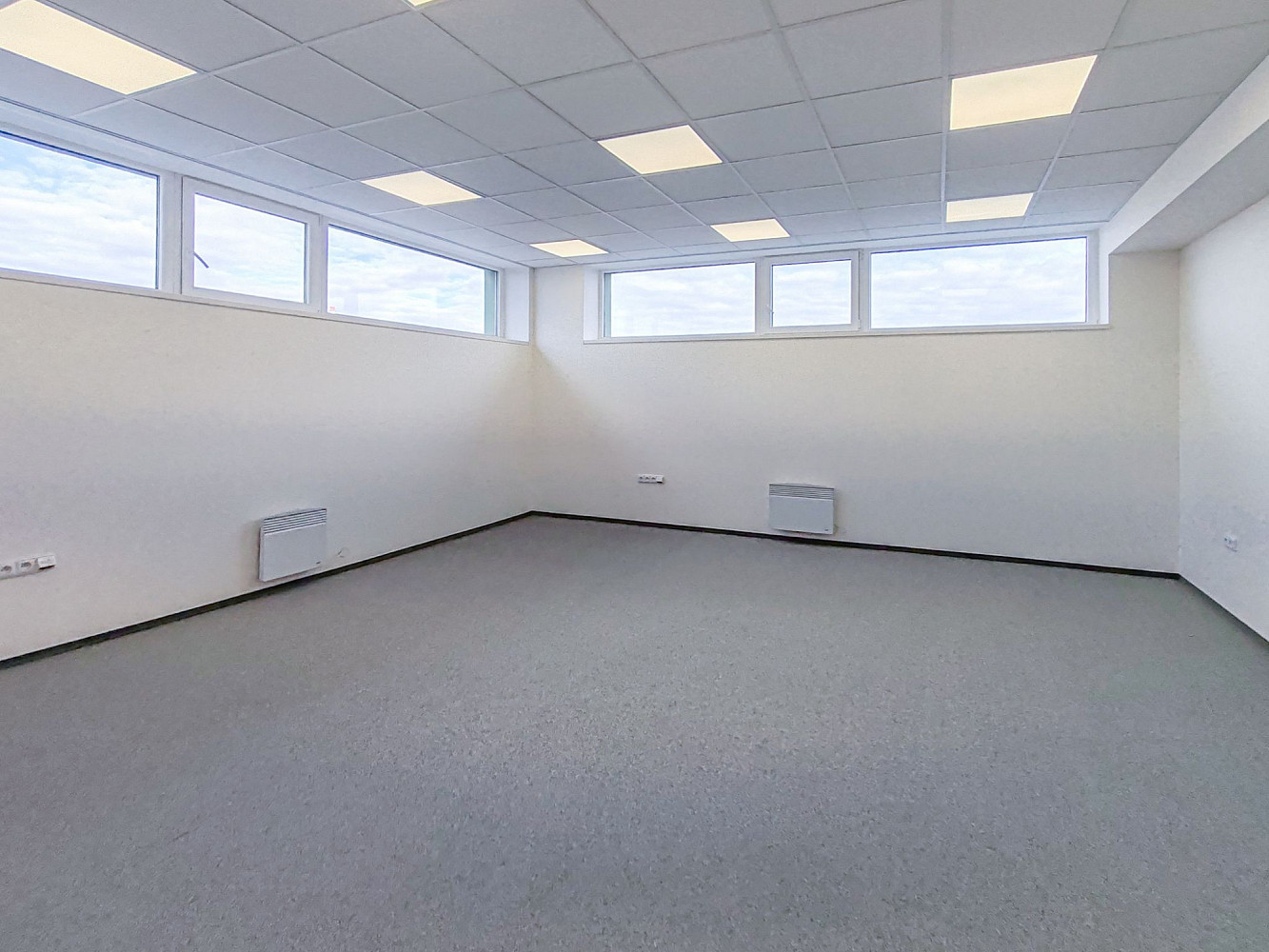 Pronájem kanceláře 394 m² – fotografie 3