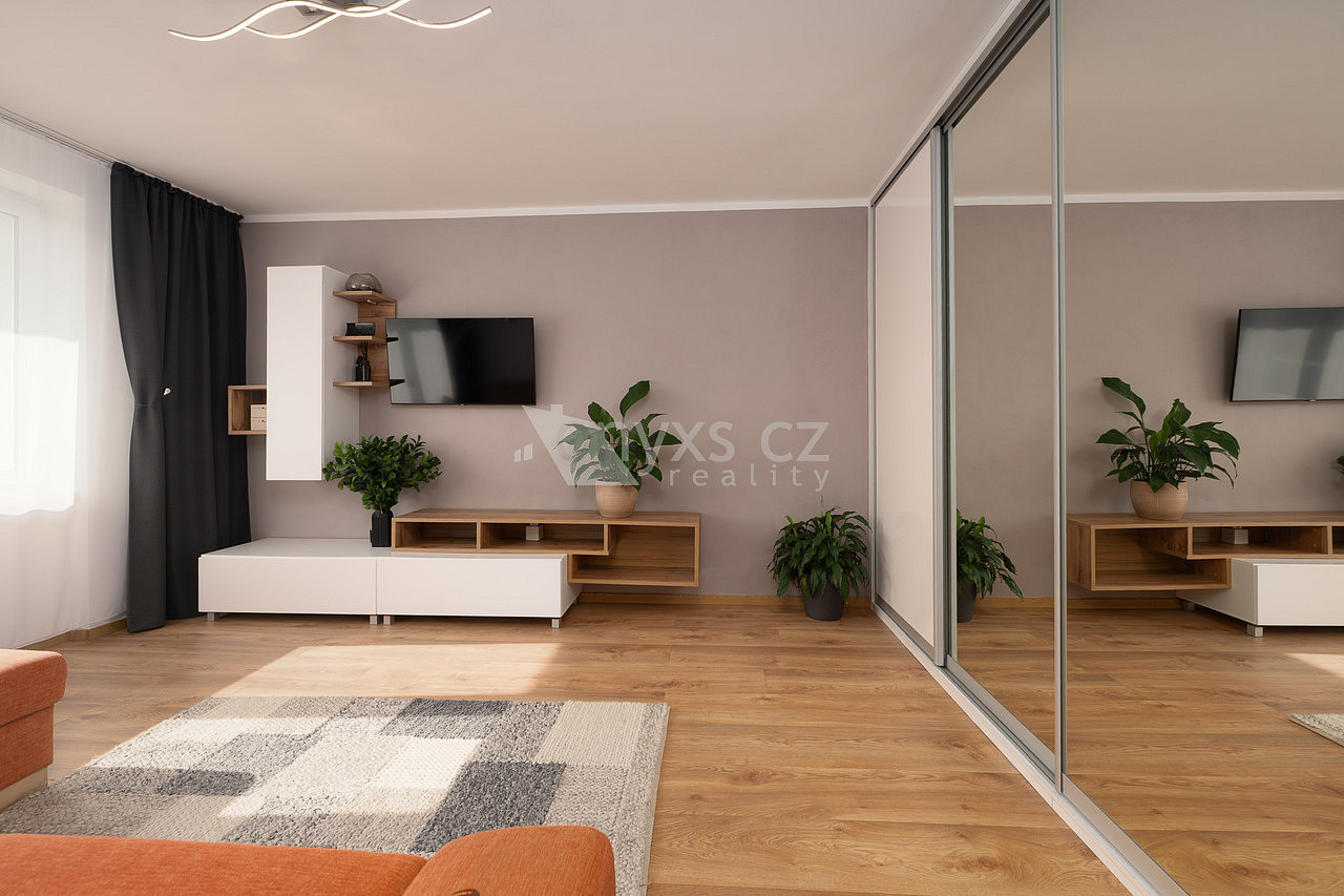 Prodej bytu 2+1 58 m² — photo 2