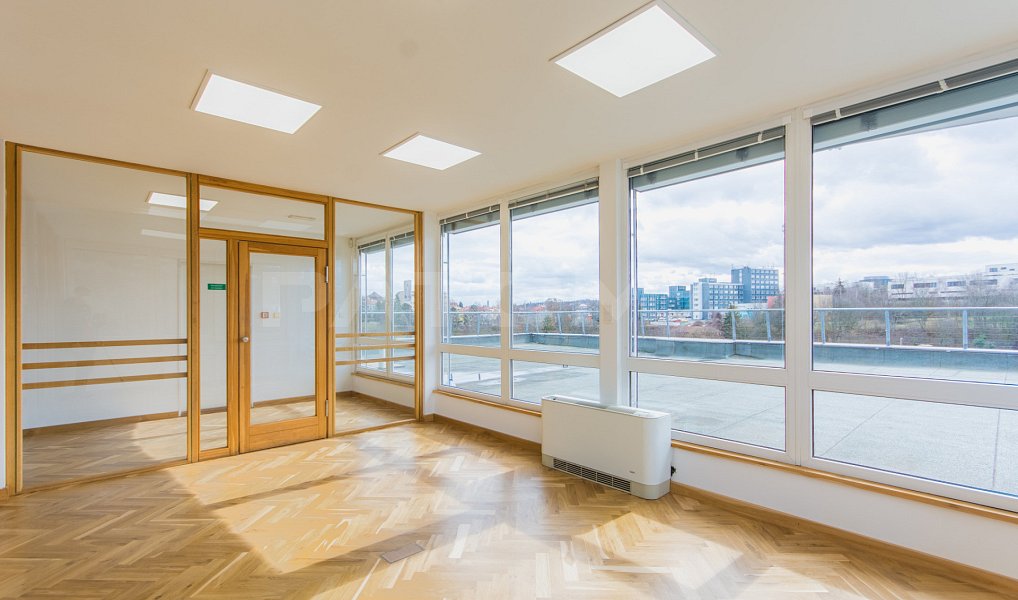 Pronájem kanceláře 257 m², Praha – náhled fotky 15