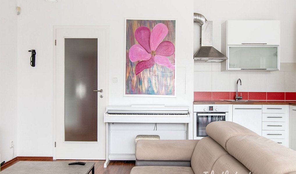 Pronájem bytu 2+kk 70 m², Praha – náhled fotky 10