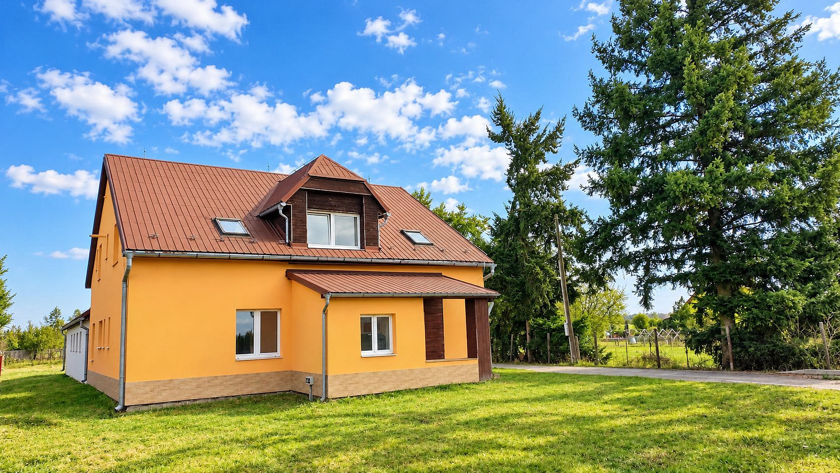 Prodej domu 237 m² s pozemkem 2 487 m²
