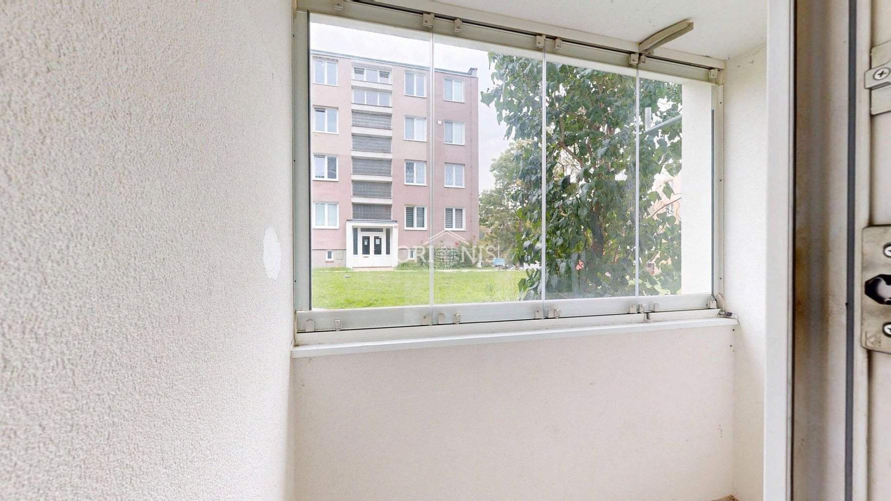 Pronájem bytu 2+1 44 m² – fotografie 2
