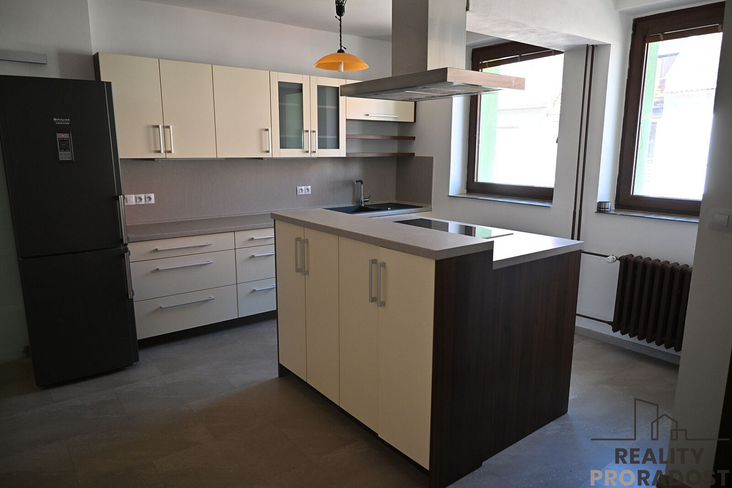 Prodej domu 250 m² s pozemkem 221 m² – fotografie 5