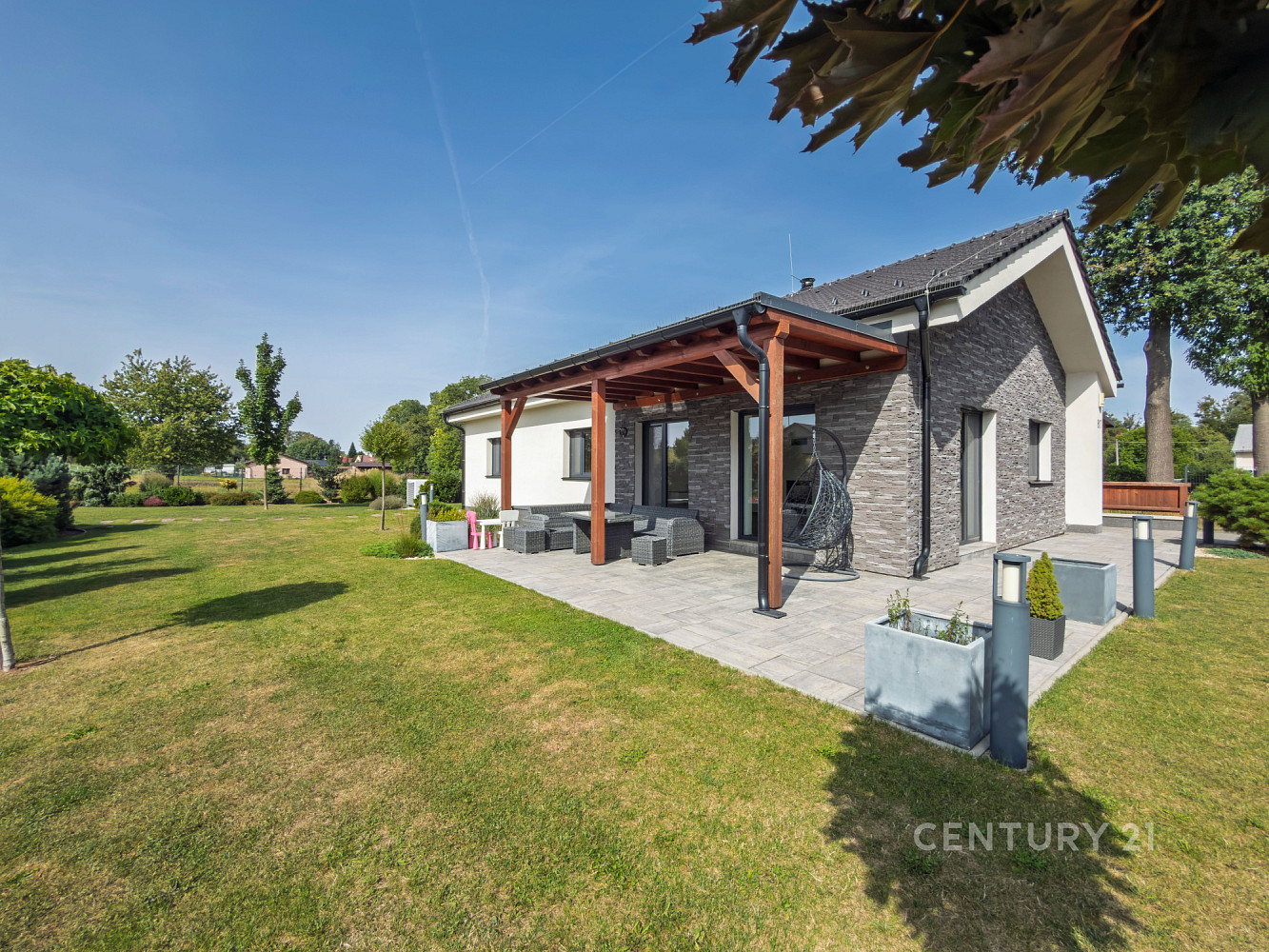 Prodej domu 107 m² s pozemkem 2 233 m²