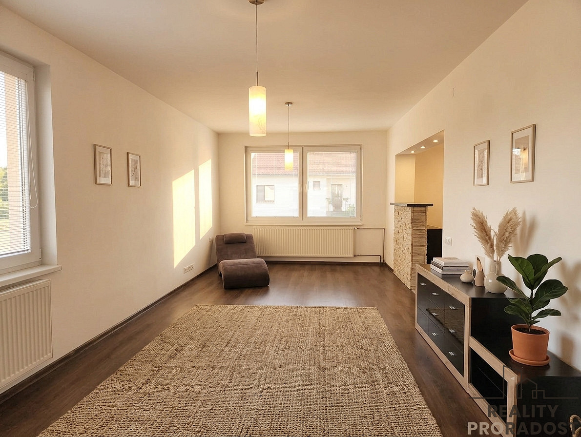 Pronájem bytu 3+1 94 m² — photo 4