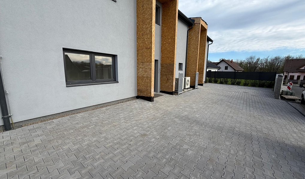 Pronájem domu 157 m² s pozemkem 352 m², Most – náhled fotky 3