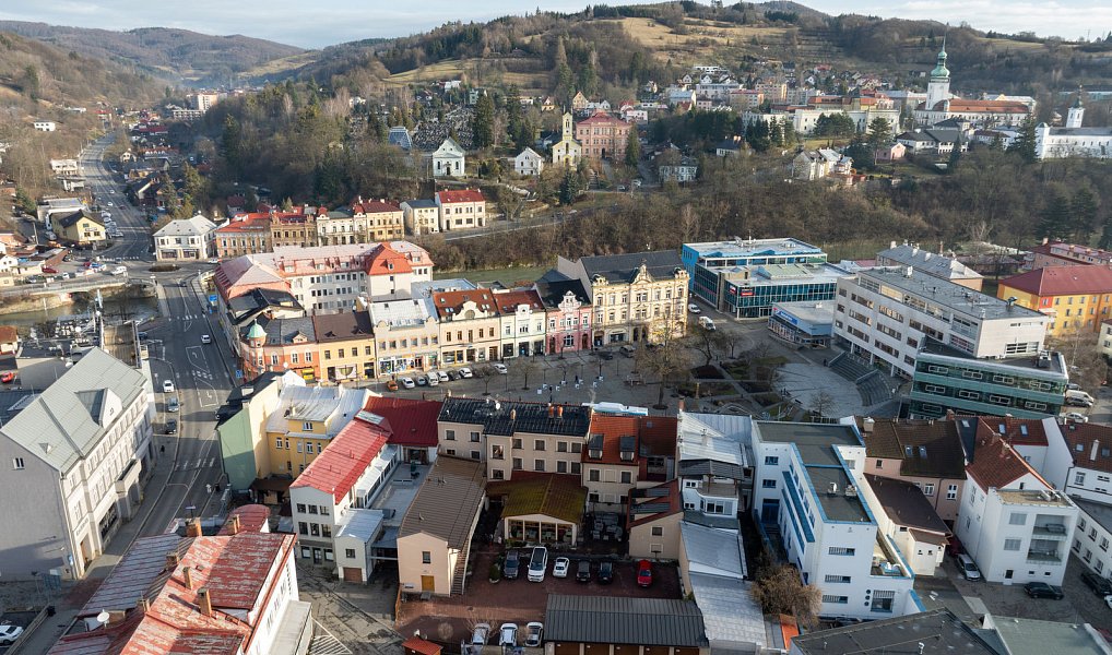 Pronájem obchodních prostor 224 m², Vsetín – náhled fotky 12