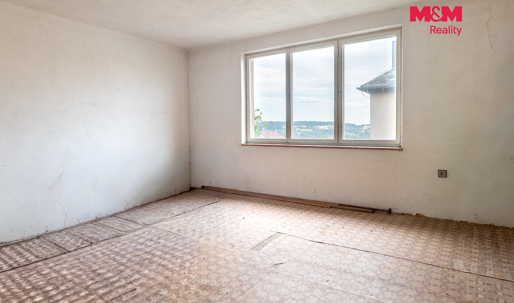 Prodej domu 256 m² s pozemkem 660 m², Čestice – náhled fotky 13