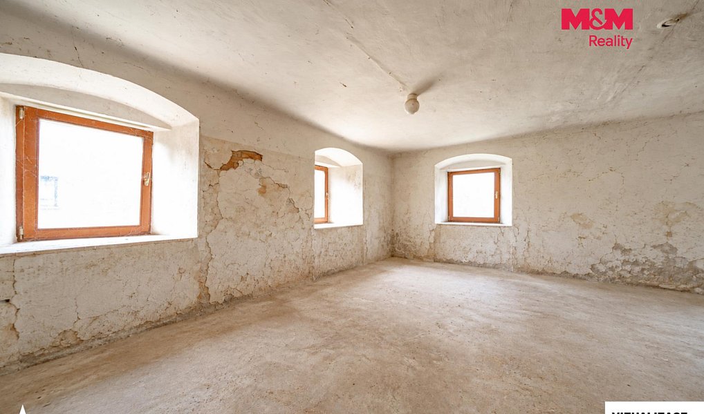 Prodej stavebního pozemku 3 672 m², Křešice – náhled fotky 16