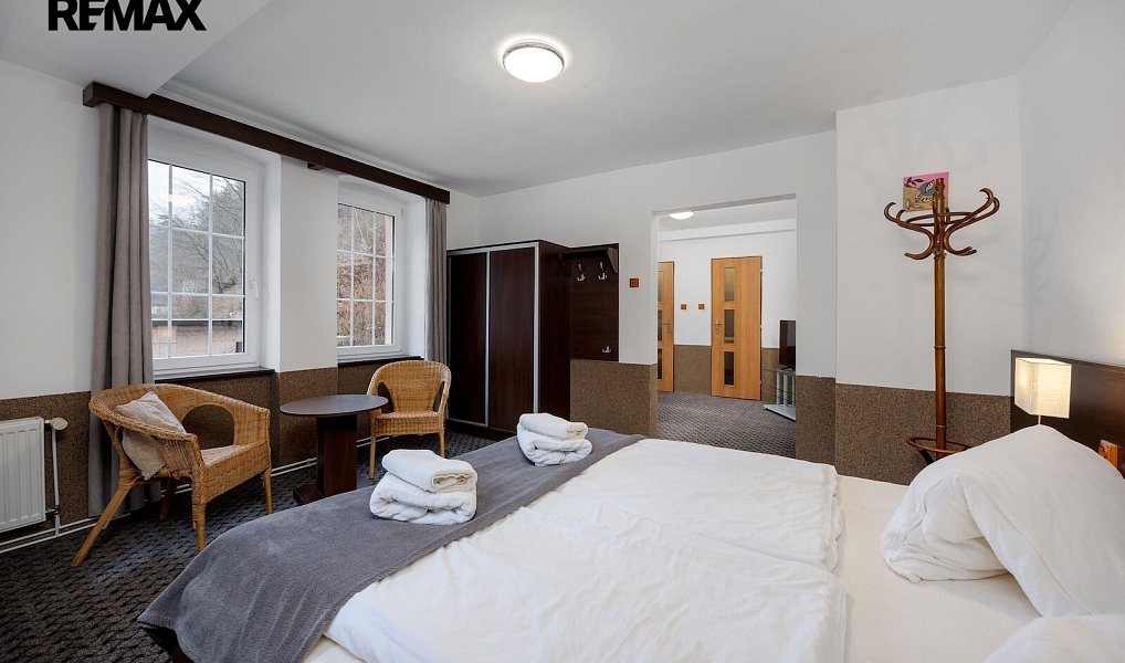 Prodej ubytovacího objektu 435 m², Hřensko – náhled fotky 22