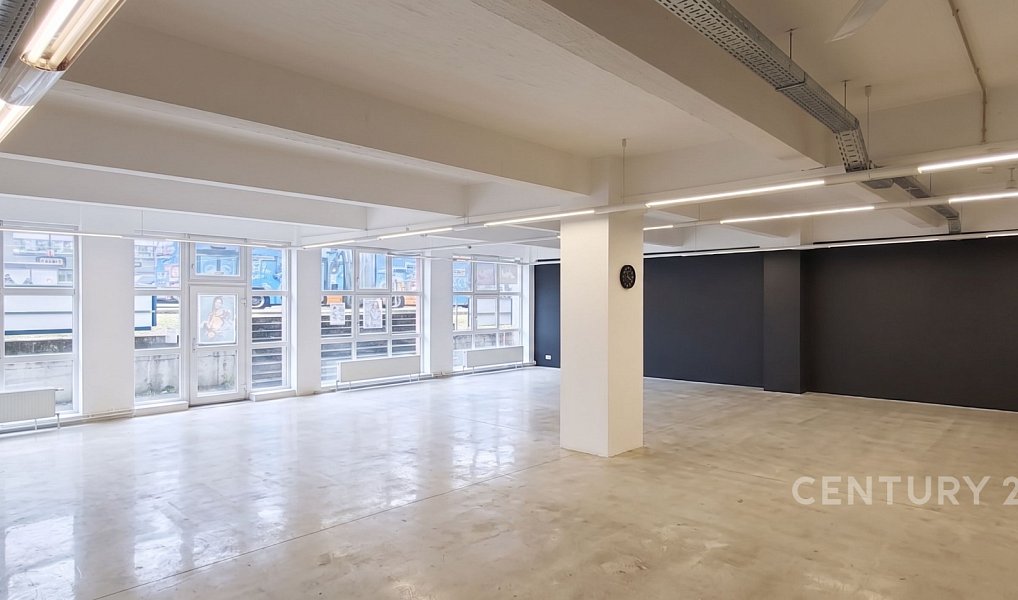Pronájem obchodních prostor 162 m², Zlín – náhled fotky 8