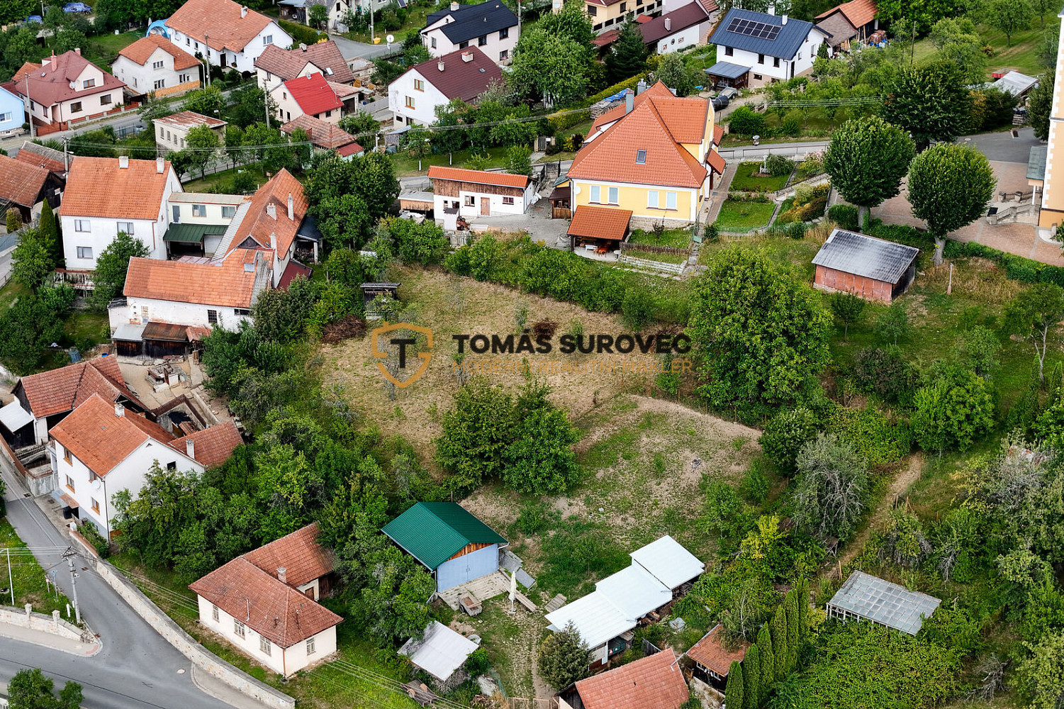 Prodej stavebního pozemku 1 500 m² – fotografie 4