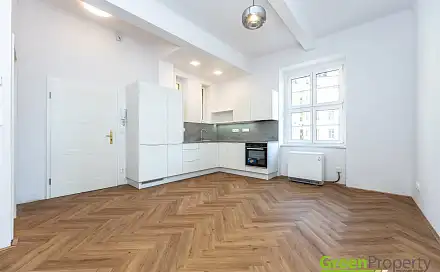 Pronájem bytu 1+kk 30 m²