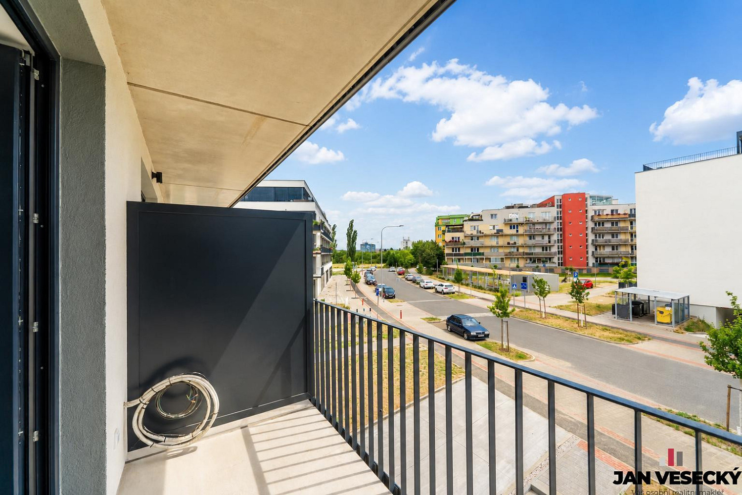 Prodej bytu 1+kk 32 m² — photo 3