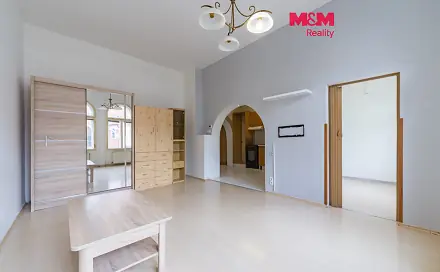 Prodej bytu 2+1 42 m², náměstí Karla IV., Nejdek, okres Karlovy Vary