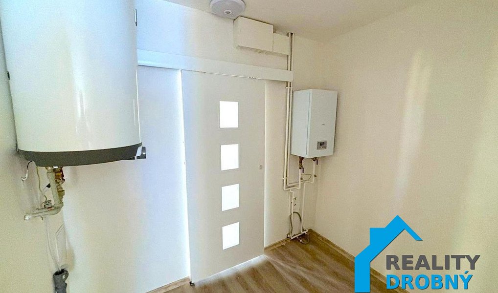 Prodej nájemního domu, činžáku 290 m², Mimoň – náhled fotky 10