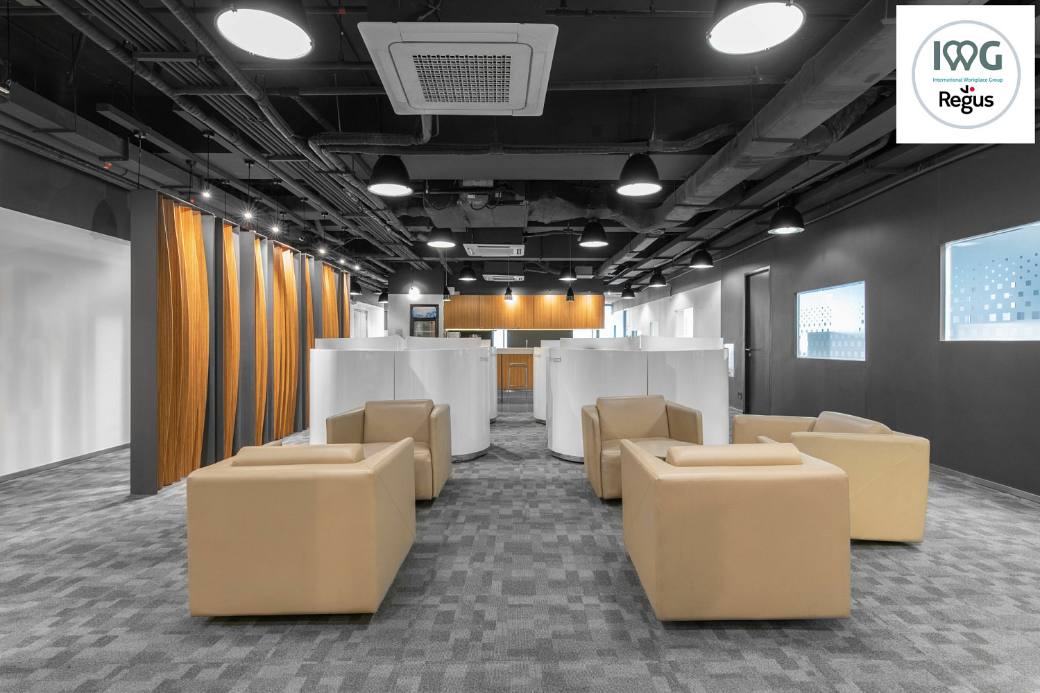 Pronájem kanceláře 75 m² — photo 3