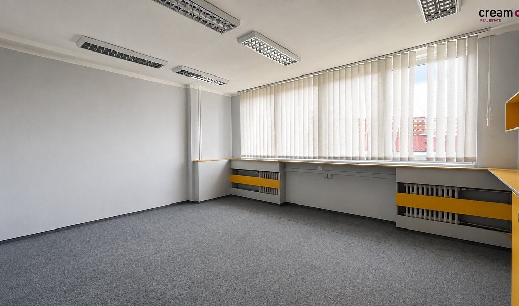 Pronájem kanceláře 29 m², Chomutov – náhled fotky 3