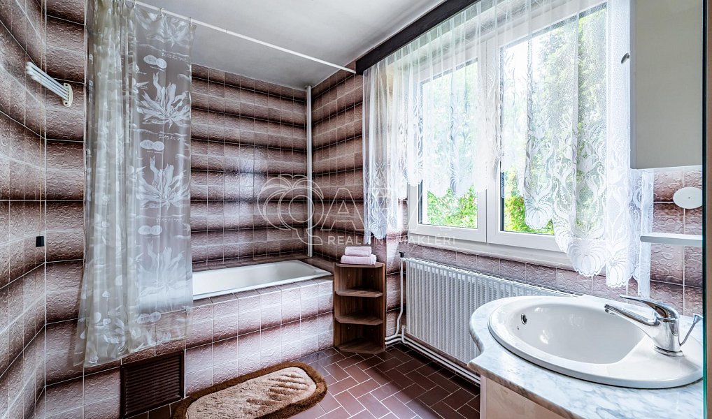 Prodej domu 250 m² s pozemkem 468 m², Tlustice – náhled fotky 21