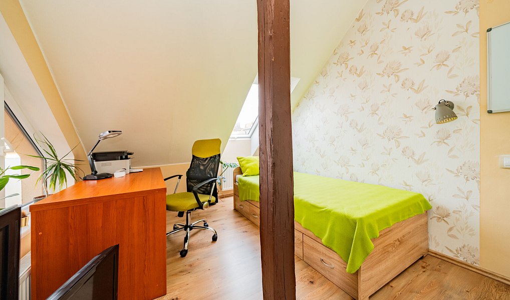 Prodej domu 147 m² s pozemkem 858 m², Unhošť – náhled fotky 33