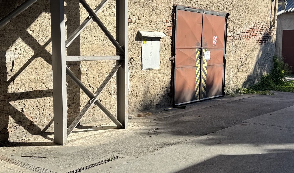 Pronájem komerčního prostoru, 275 m², Pardubice