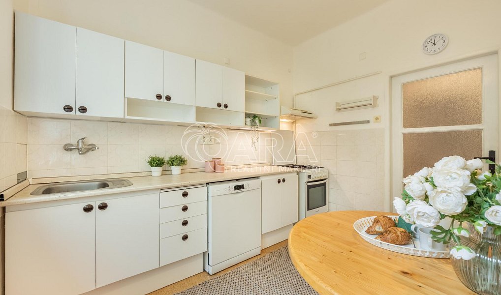 Prodej bytu 2+1 64 m², Praha – náhled fotky 14