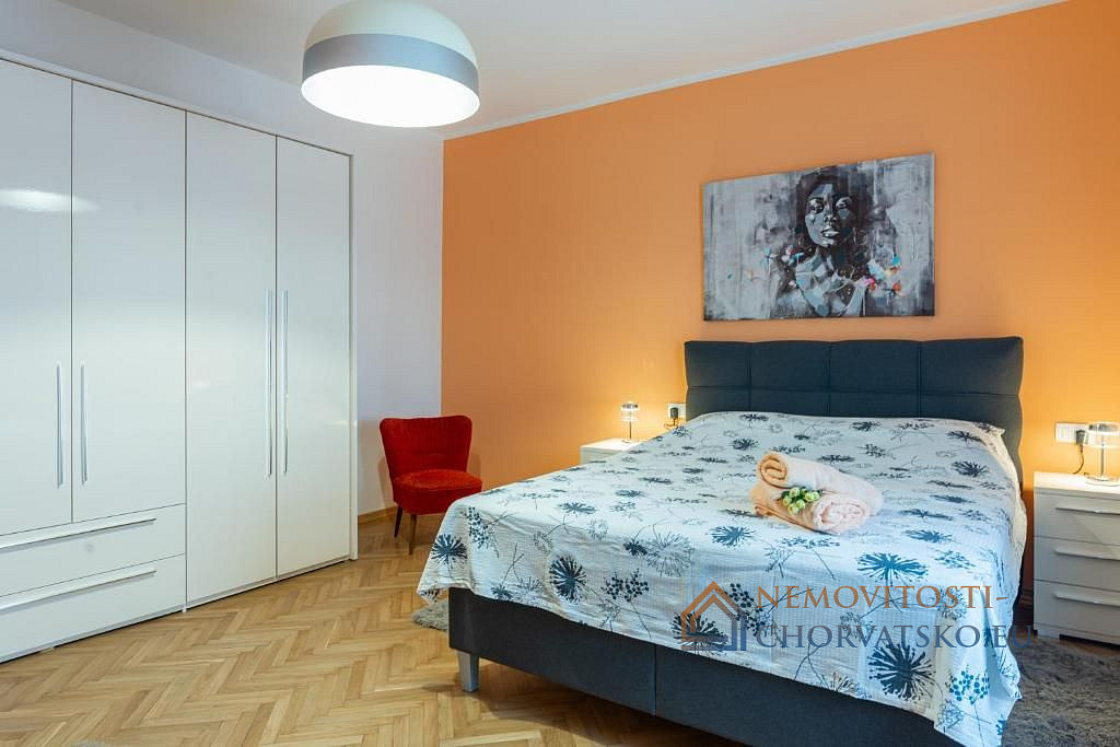 Prodej bytu 1+kk 140 m² - Mehr