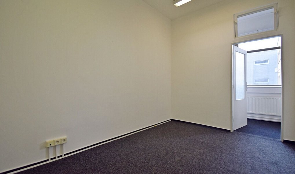 Pronájem kanceláře 58 m², Zdiby – náhled fotky 8