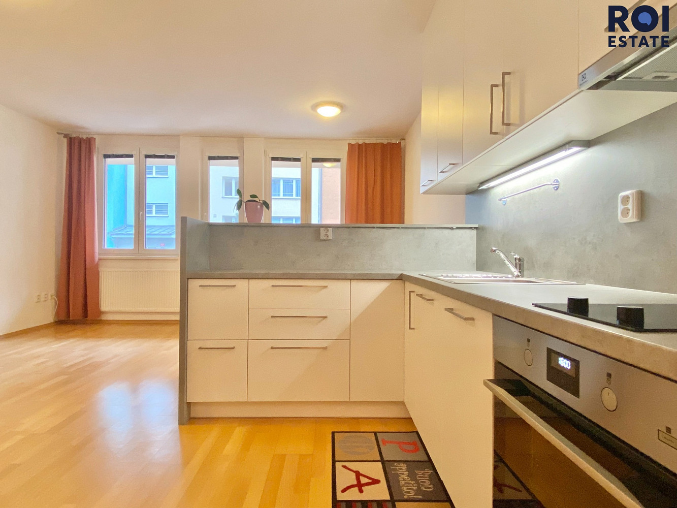 Pronájem bytu 1+kk 37 m²