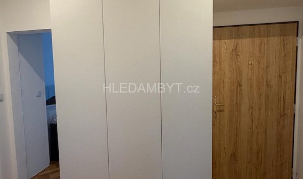 Pronájem bytu 2+kk 55 m², Praha – náhled fotky 11