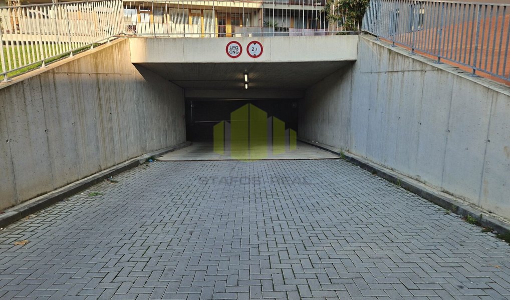 Pronájem garážového stání 20,5m2, Wittgensteinova, Olomouc, Olomouc – náhled fotky 4