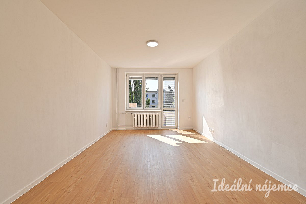 Pronájem bytu 2+1 60 m² – fotografie 4
