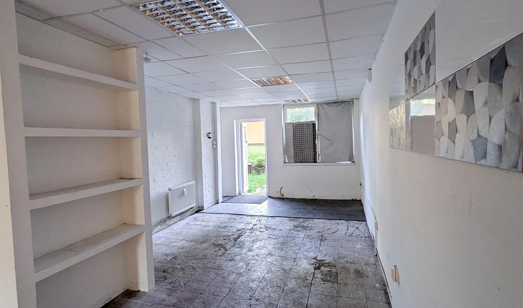 Prodej obchodních prostor 39 m², Most – náhled fotky 3
