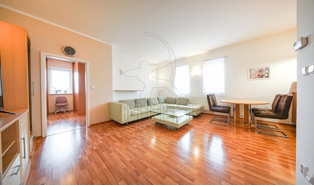 Prodej domu 324 m² s pozemkem 399 m², Praha – náhled fotky 13