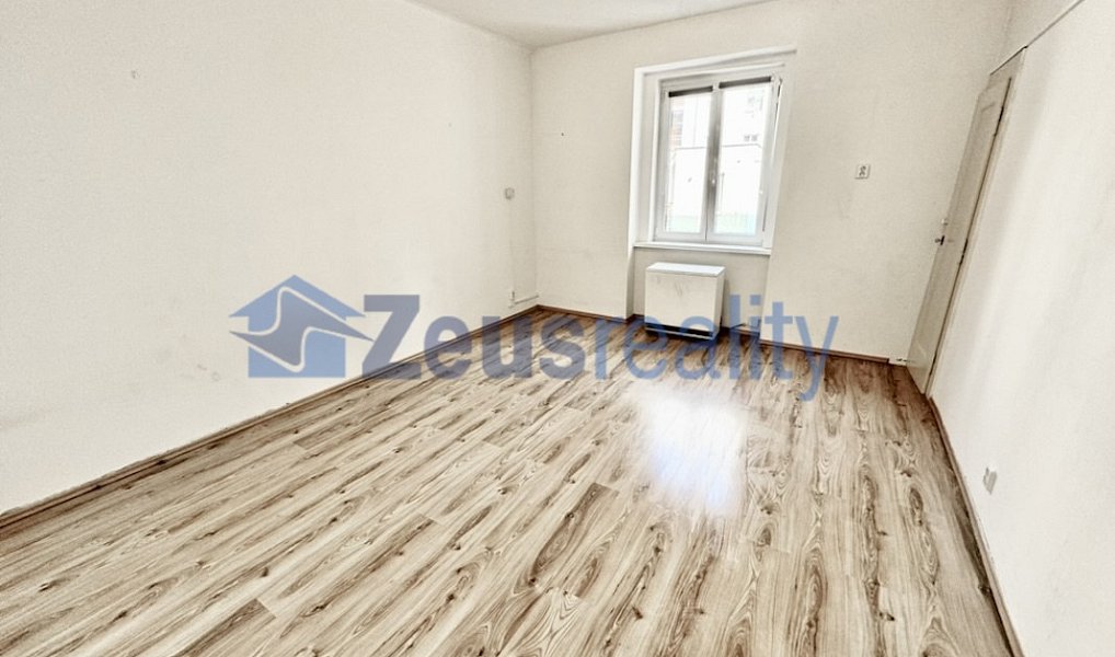 Pronájem bytu 1+kk 27 m², Praha – náhled fotky 3