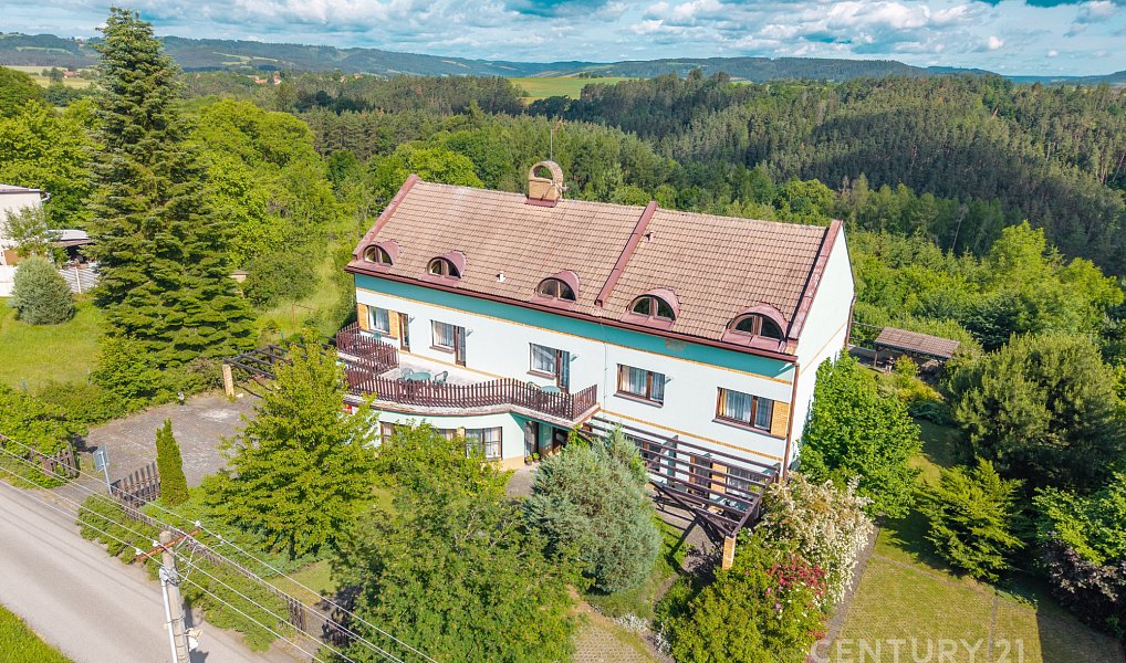Prodej ubytovacího objektu 457 m², Letovice – náhled fotky 3