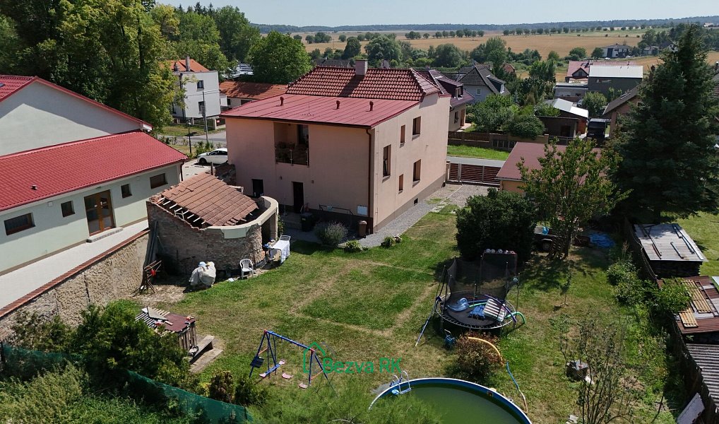 Prodej domu 250 m² s pozemkem 843 m², Nučice – náhled fotky 14