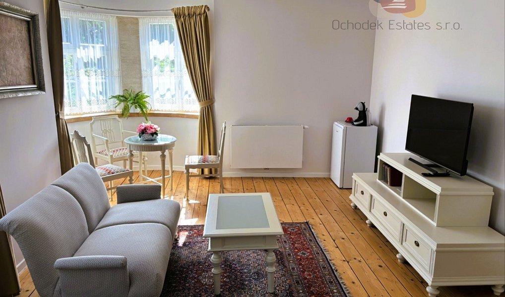 Prodej ubytovacího objektu 690 m², Hněvotín – náhled fotky 6